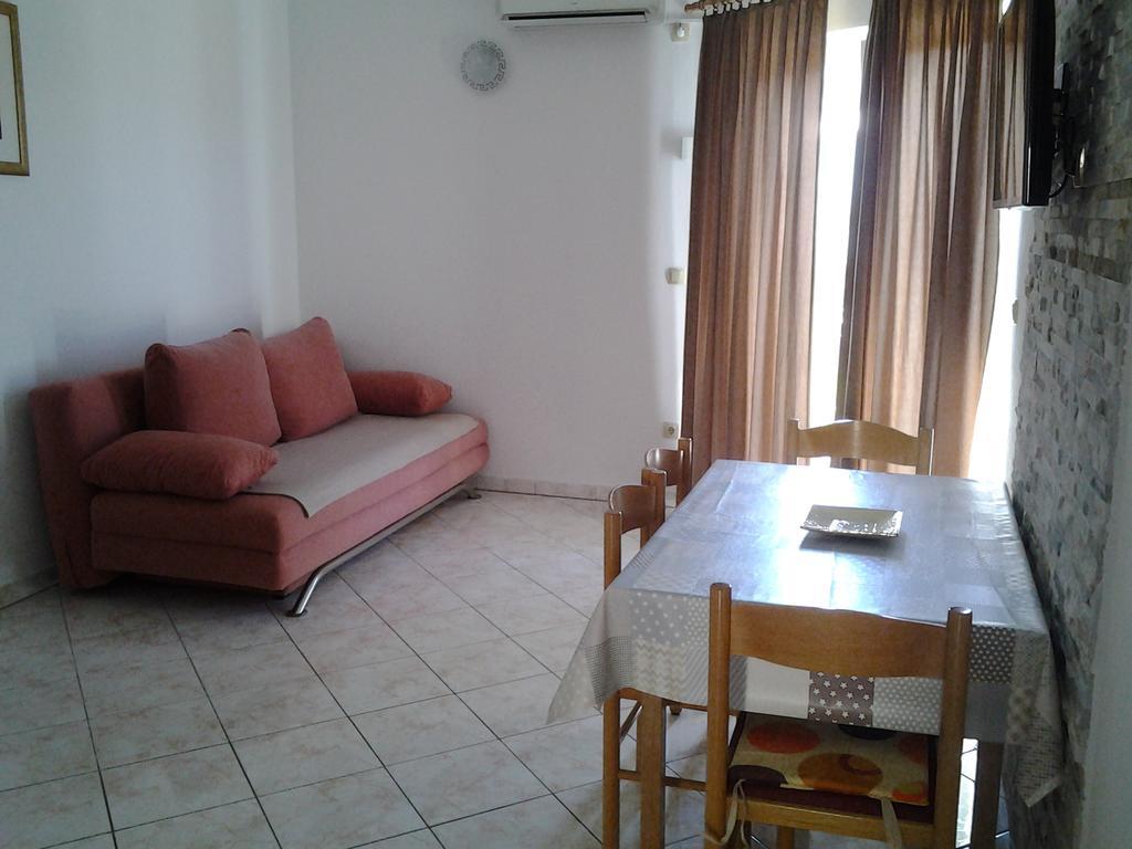 Sunny Blue Apartments Omiš Habitación foto